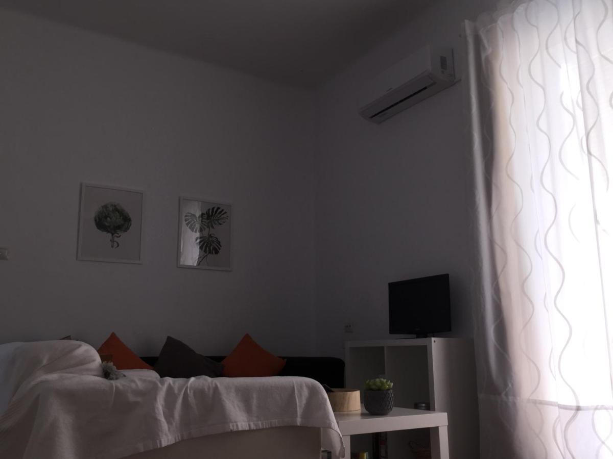 Apartamento Tia Maria Apartment มาลากา ภายนอก รูปภาพ