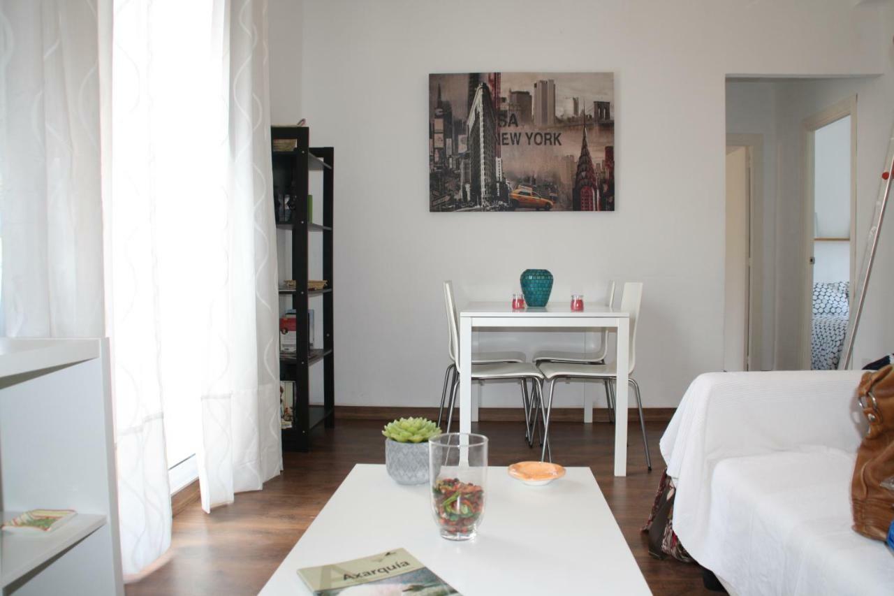 Apartamento Tia Maria Apartment มาลากา ภายนอก รูปภาพ