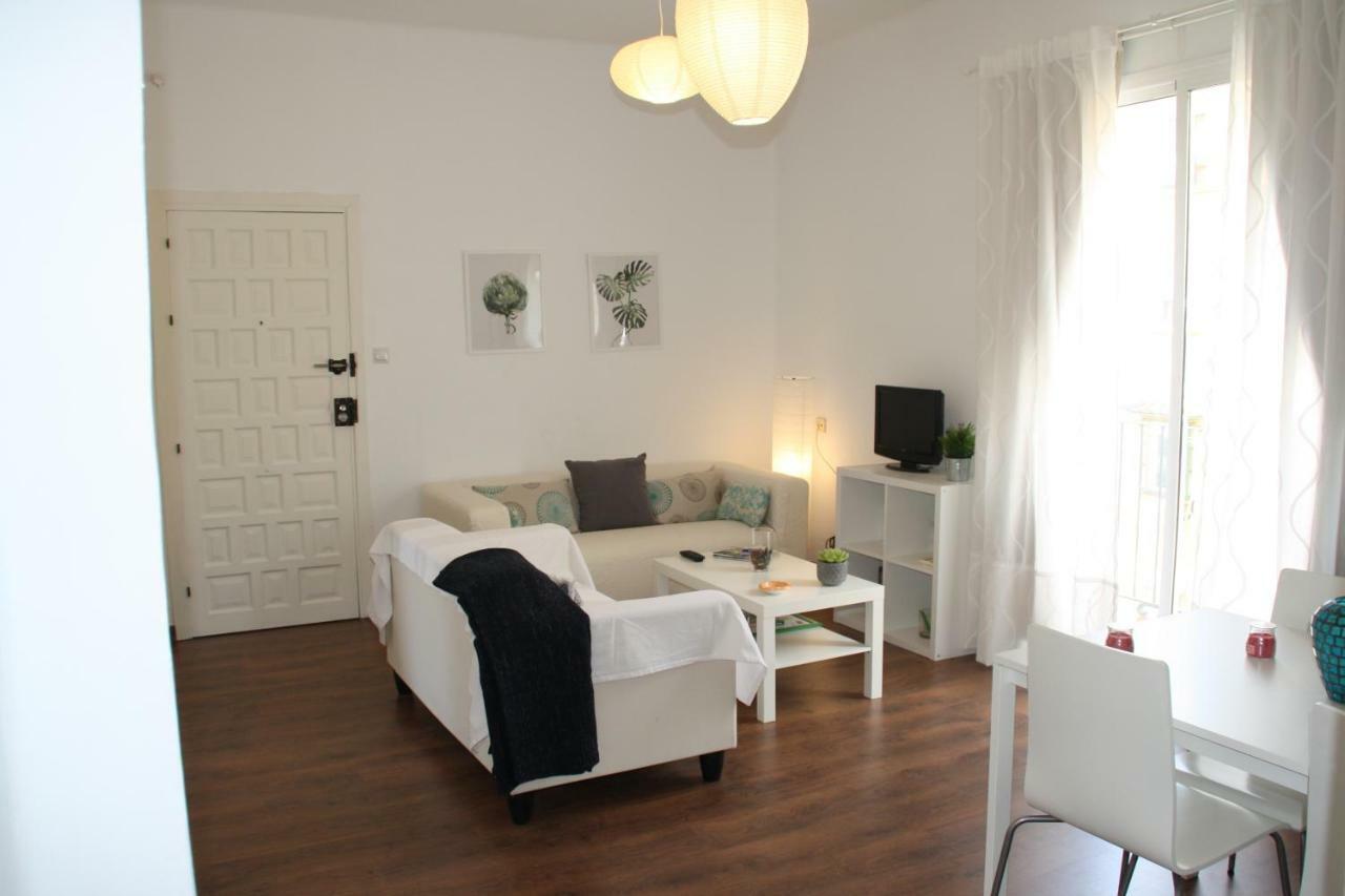 Apartamento Tia Maria Apartment มาลากา ภายนอก รูปภาพ