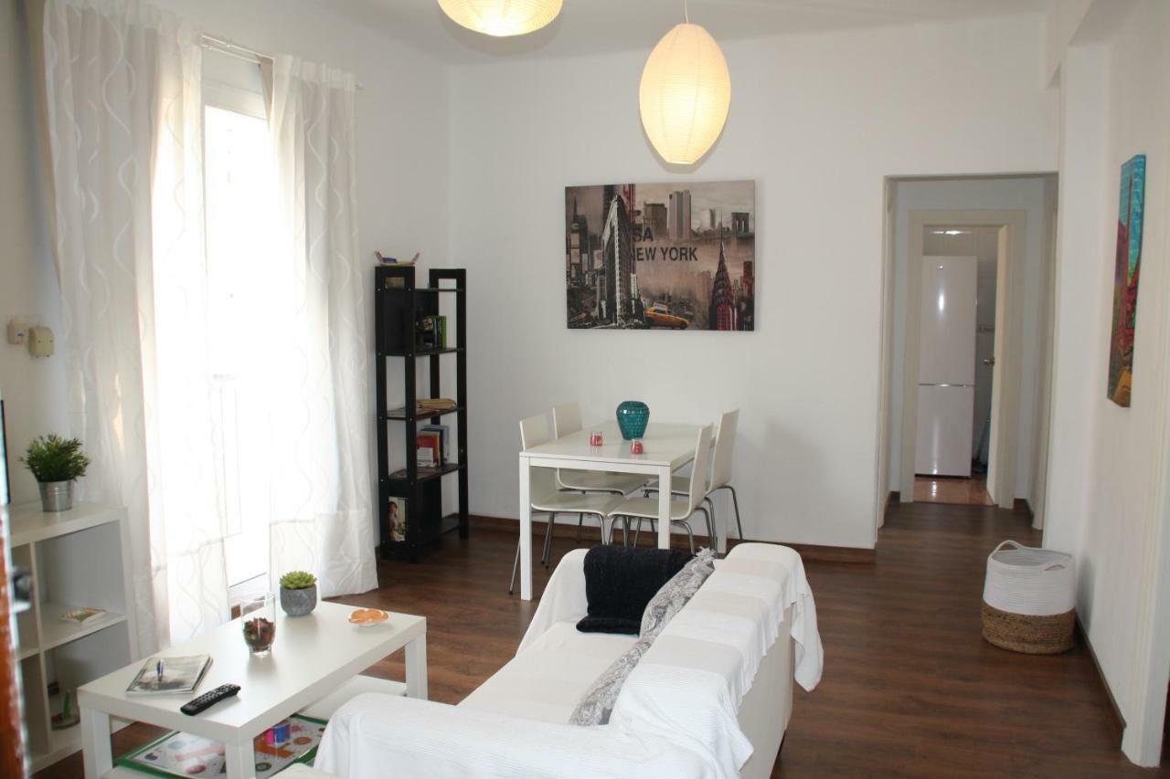 Apartamento Tia Maria Apartment มาลากา ภายนอก รูปภาพ