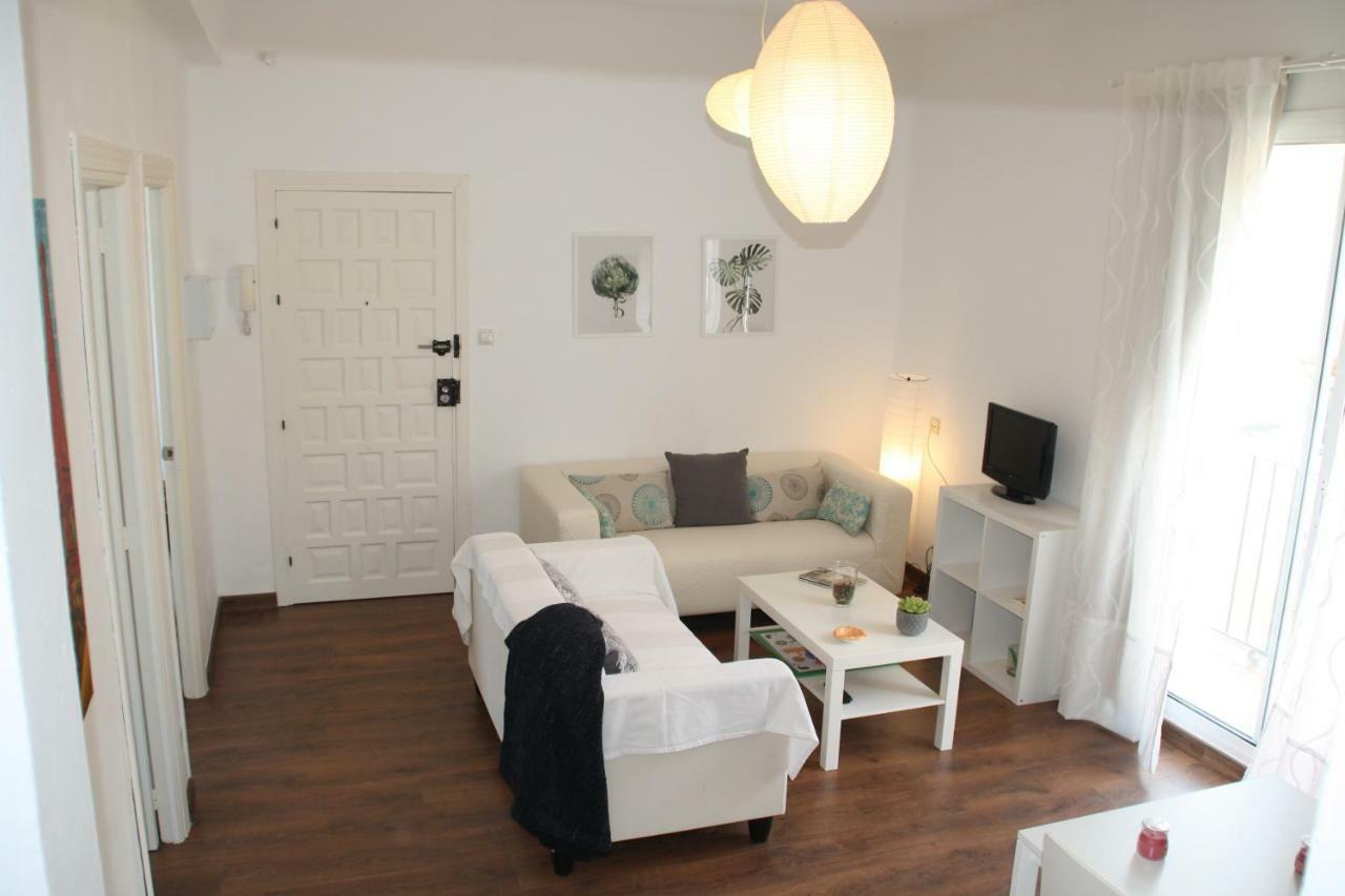Apartamento Tia Maria Apartment มาลากา ภายนอก รูปภาพ