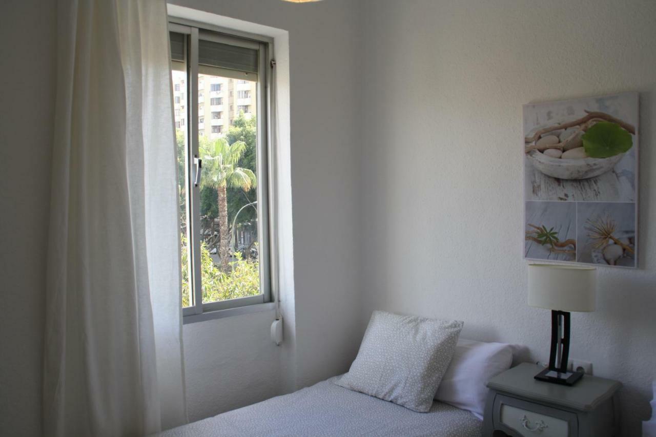 Apartamento Tia Maria Apartment มาลากา ภายนอก รูปภาพ