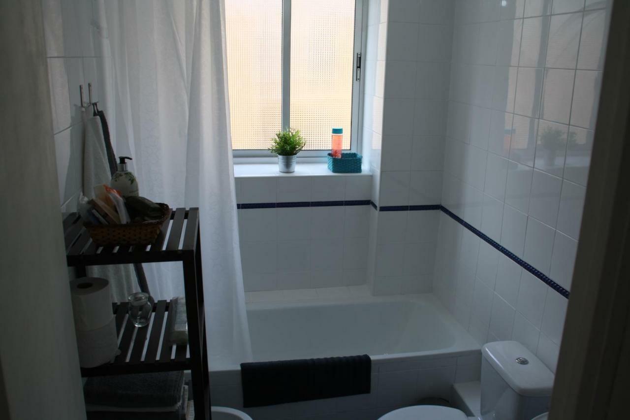Apartamento Tia Maria Apartment มาลากา ภายนอก รูปภาพ